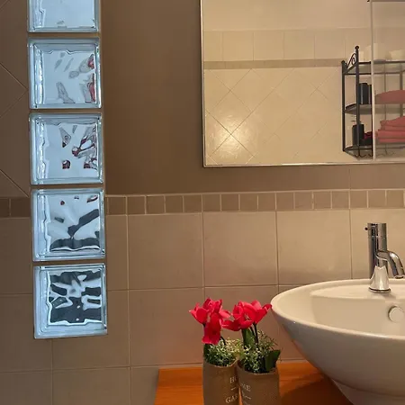 Bnbook Cornelia's * Besozzo