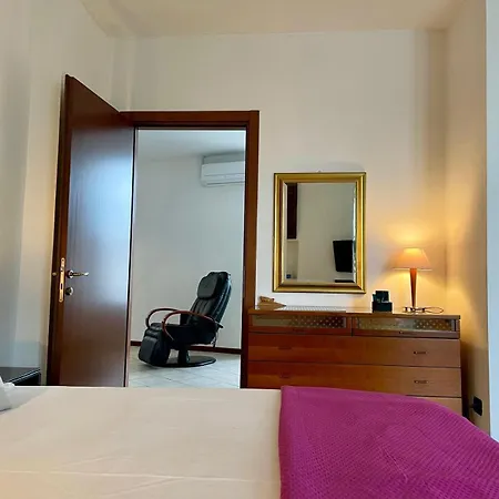 Bnbook Cornelia's * Besozzo